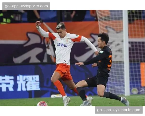 高位逼抢效率显著下降，中低位防守与顺足边锋回归成主流趋势